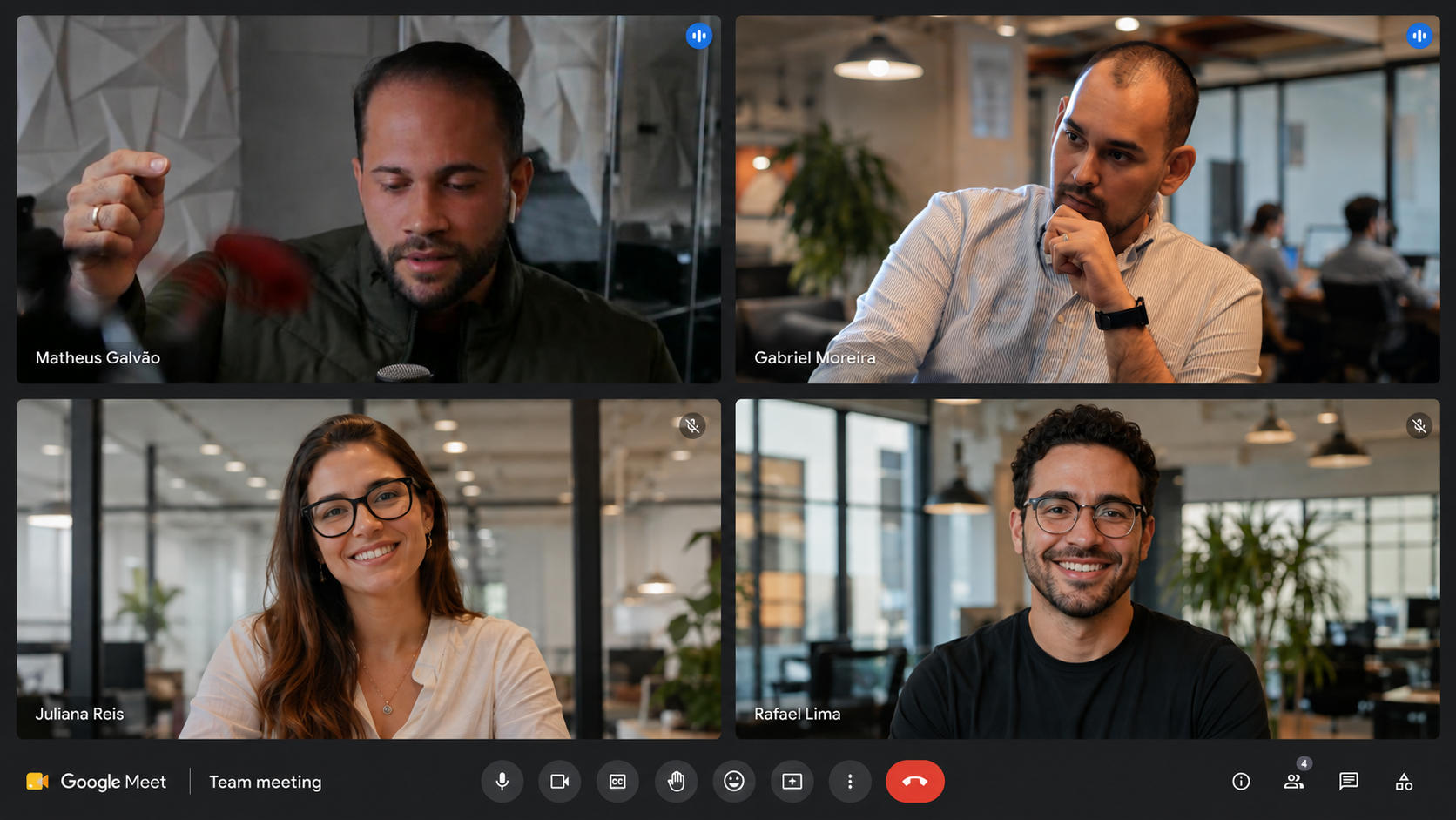 Time comercial em reunião semanal no ZapShark